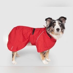 Canada pooch complete coverage raincoat size 18